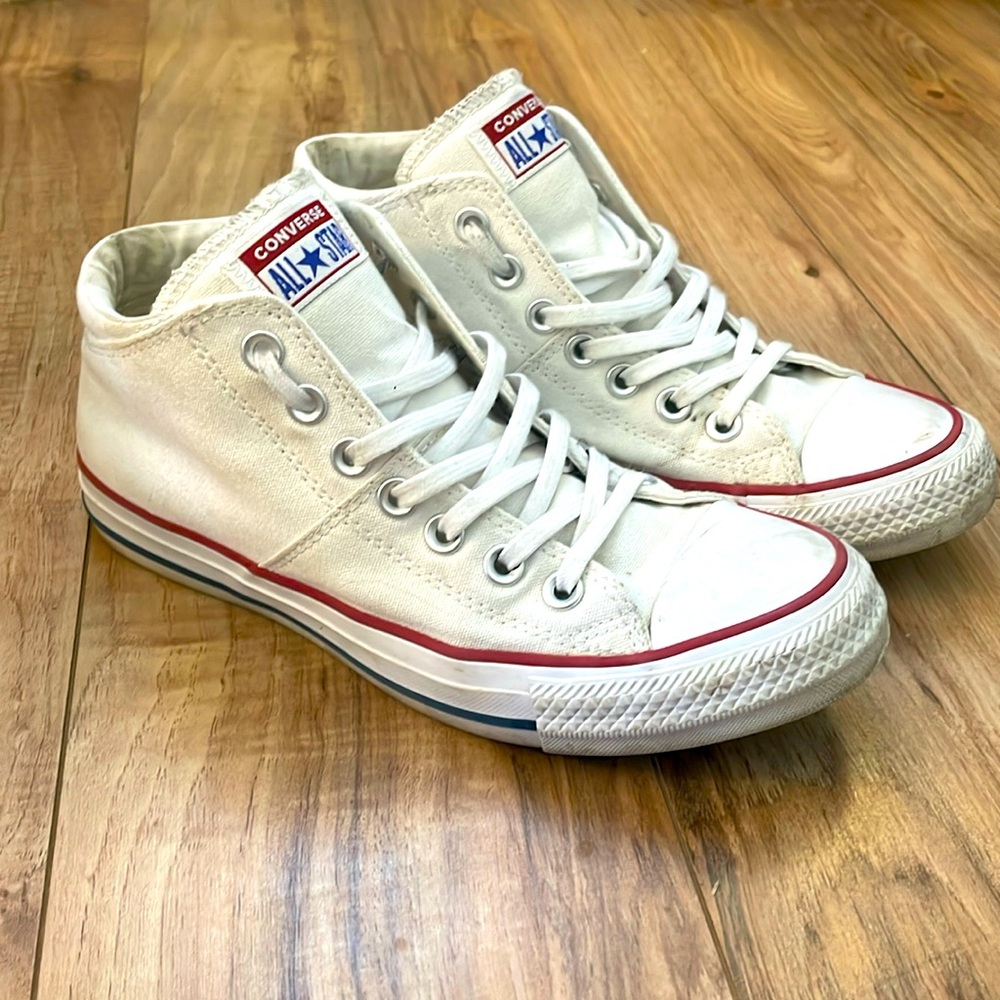 Women’s Converse high top size 7.5